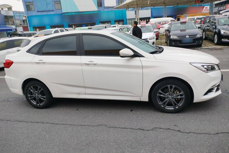Used CHANGAN Eado DT 2021 1.6L Automatic Luxury Model Exterior 4