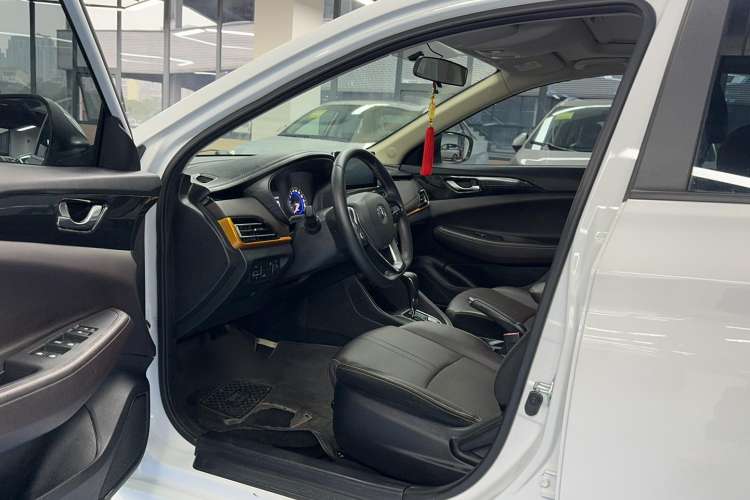 Used CHANGAN Eado DT 2021 1.6L Automatic Luxury Model Exterior 7