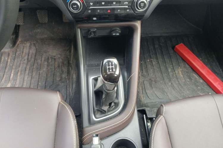Used CHANGAN Eado DT 2021 1.6L Manual Luxury Model Gear Lever