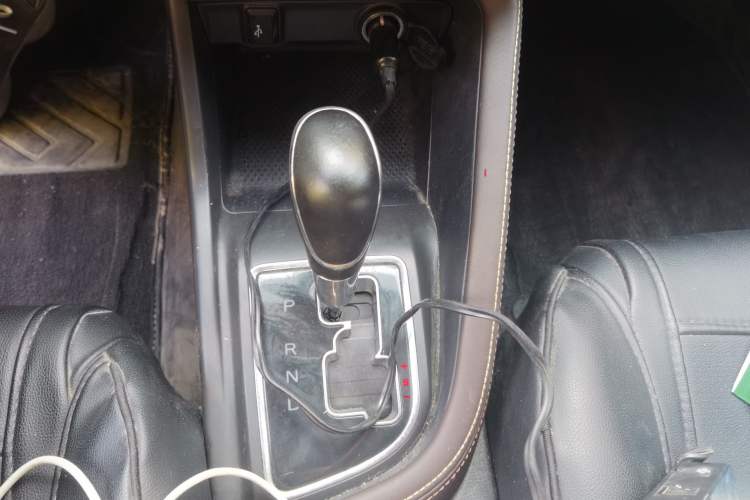 Used CHANGAN Eado DT 2021 1.6L Automatic Luxury Model Gear Lever
