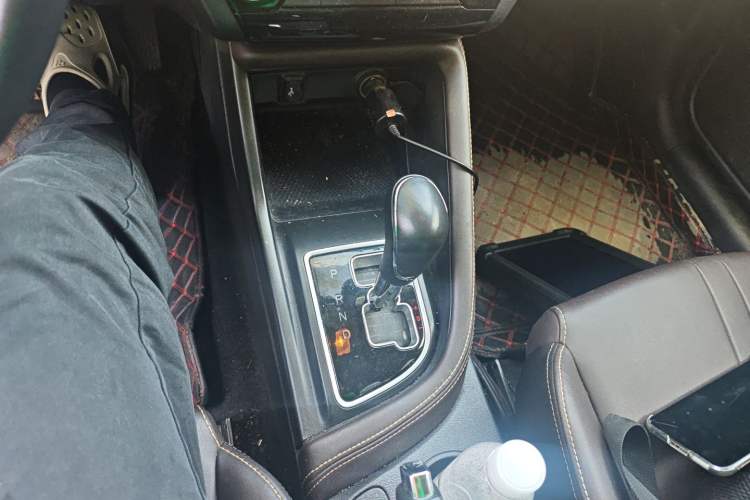 Used CHANGAN Eado DT 2021 1.6L Automatic Luxury Model Gear Lever