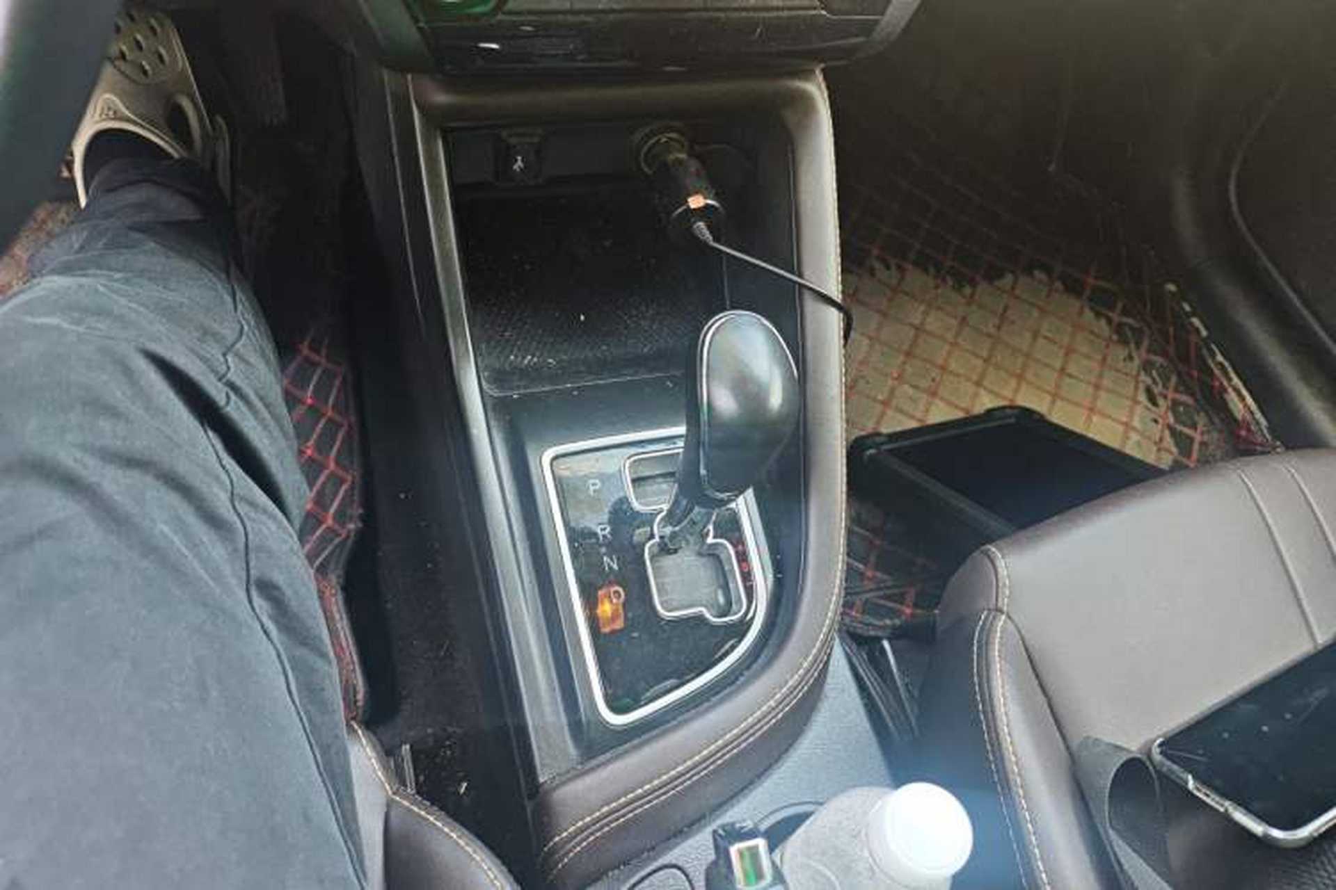 Used CHANGAN Eado DT 2021 1.6L Automatic Luxury Model Gear Lever