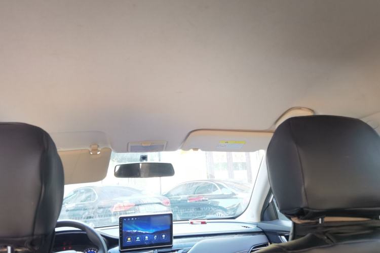 Used CHANGAN Eado DT 2021 1.6L Automatic Luxury Model Headliner