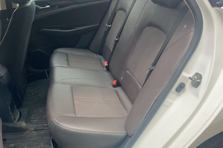 Used CHANGAN Eado DT 2021 1.6L Manual Luxury Model Interior 1