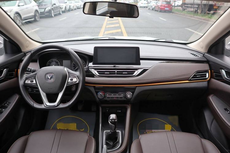 Used CHANGAN Eado DT 2021 1.6L Manual Luxury Model Interior 2