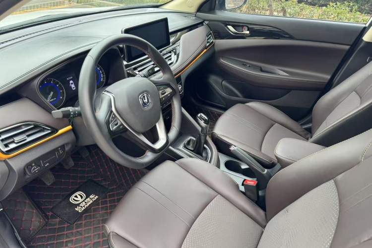 Used CHANGAN Eado DT 2021 1.6L Manual Luxury Model Interior 2