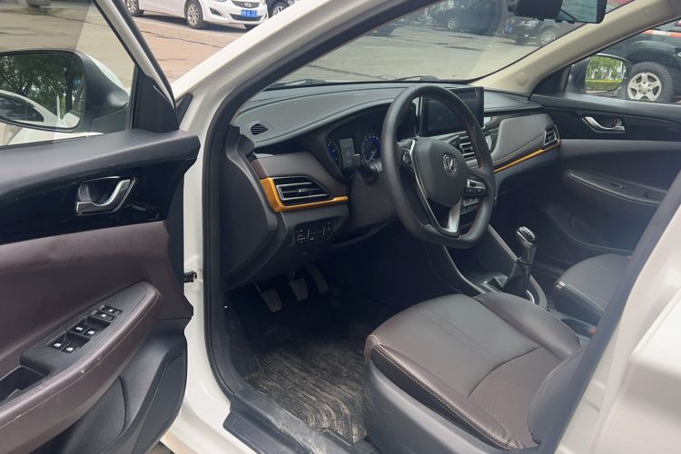 Used CHANGAN Eado DT 2021 1.6L Manual Luxury Model Interior 2