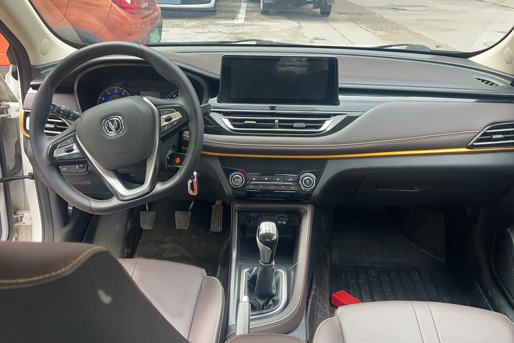 Used CHANGAN Eado DT 2021 1.6L Manual Luxury Model Interior 3