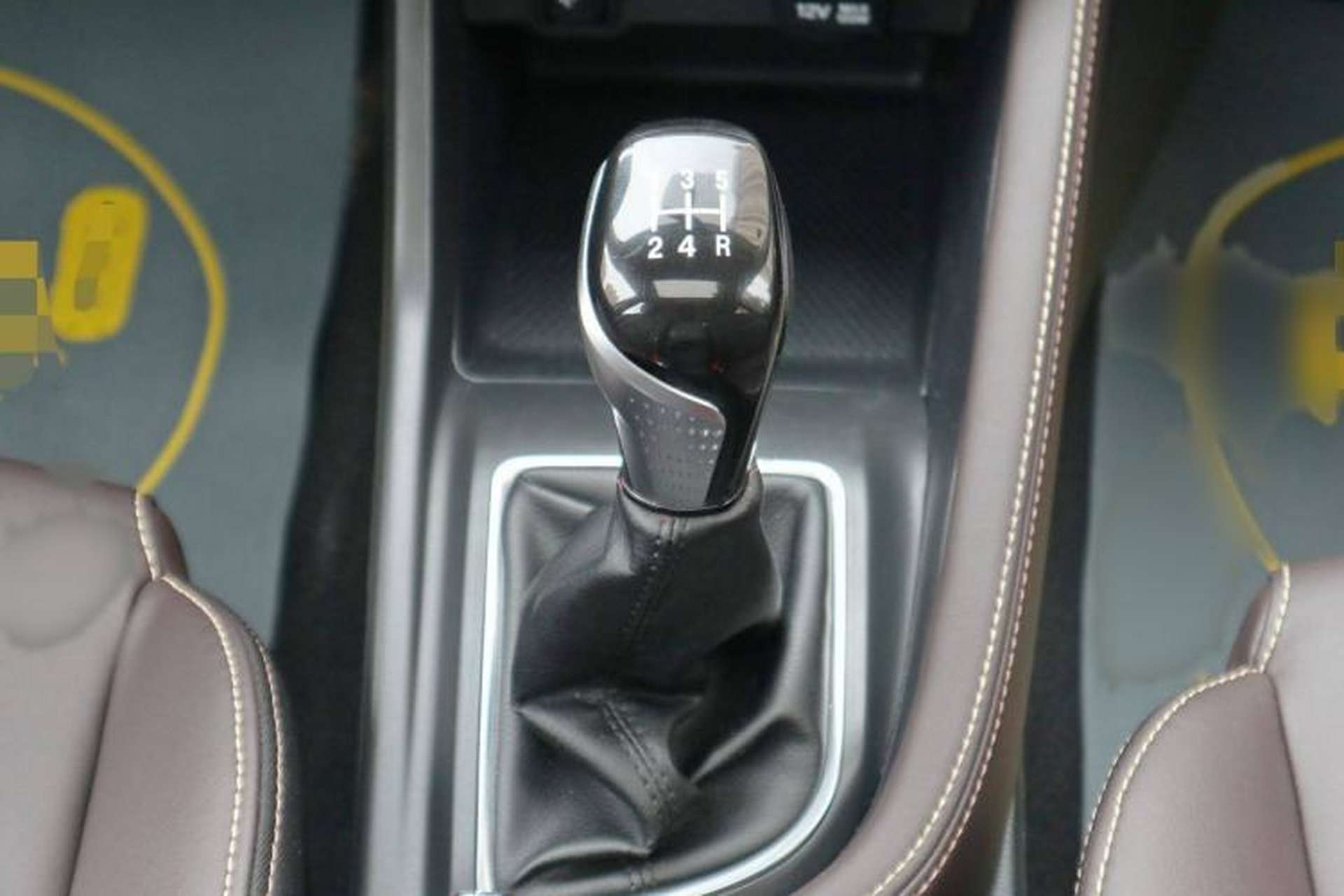Used CHANGAN Eado DT 2021 1.6L Manual Luxury Model Interior 5