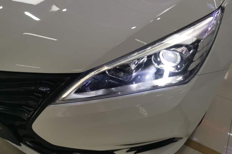 Used CHANGAN Eado DT 2021 1.6L Automatic Luxury Model Left Front Headlight