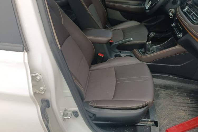 Used CHANGAN Eado DT 2021 1.6L Manual Luxury Model Right Front Seat