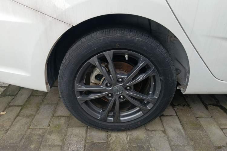 Used CHANGAN Eado DT 2021 1.6L Manual Luxury Model Right Rear Wheel Hub
