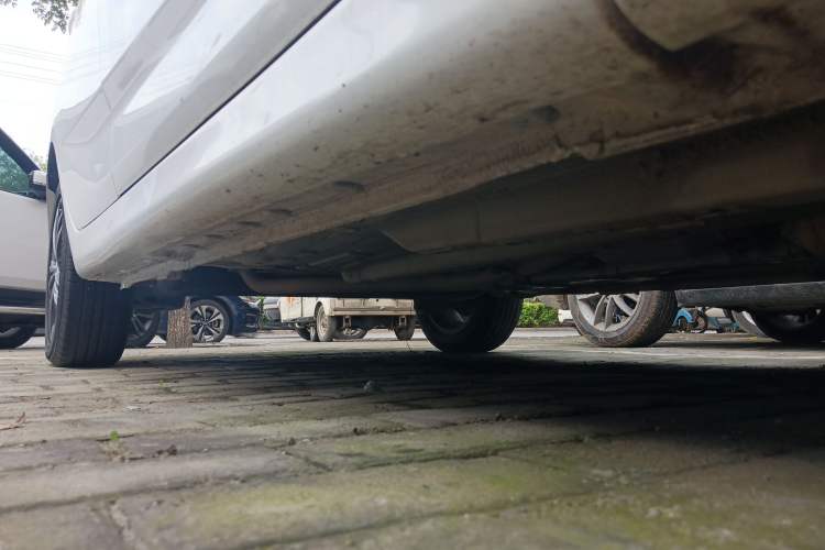 Used CHANGAN Eado DT 2021 1.6L Manual Luxury Model Right Side Sill