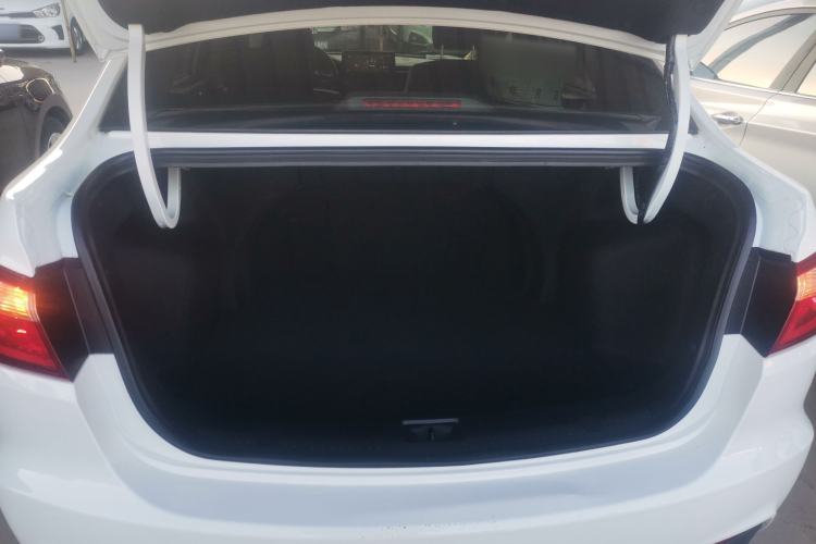 Used CHANGAN Eado DT 2021 1.6L Automatic Luxury Model Trunk