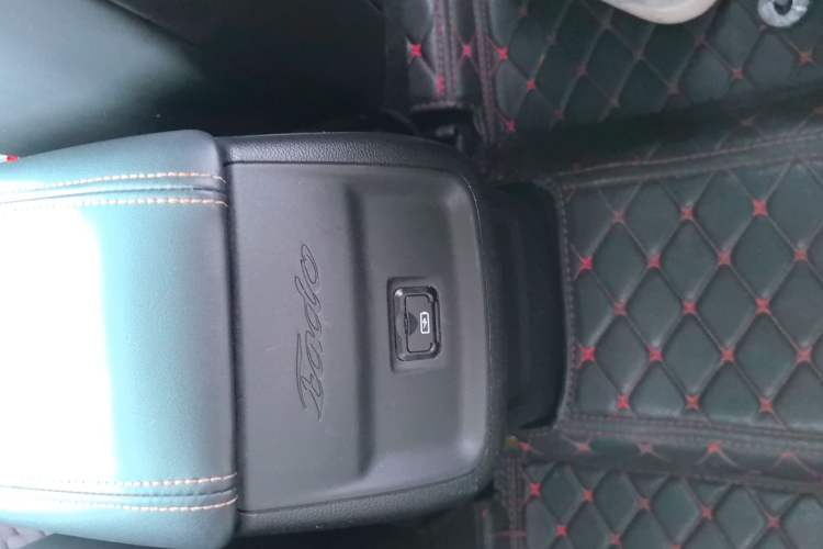 Used CHANGAN Eado ET 2019 Encore Edition Interior 7