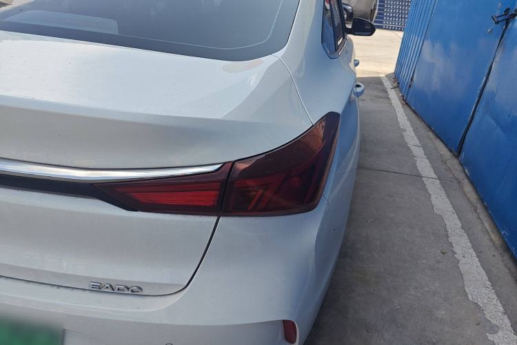 Used CHANGAN Eado New Energy 2022 EV460 Smart Ride-Hailing Edition – Lithium Iron Phosphate Exterior 6