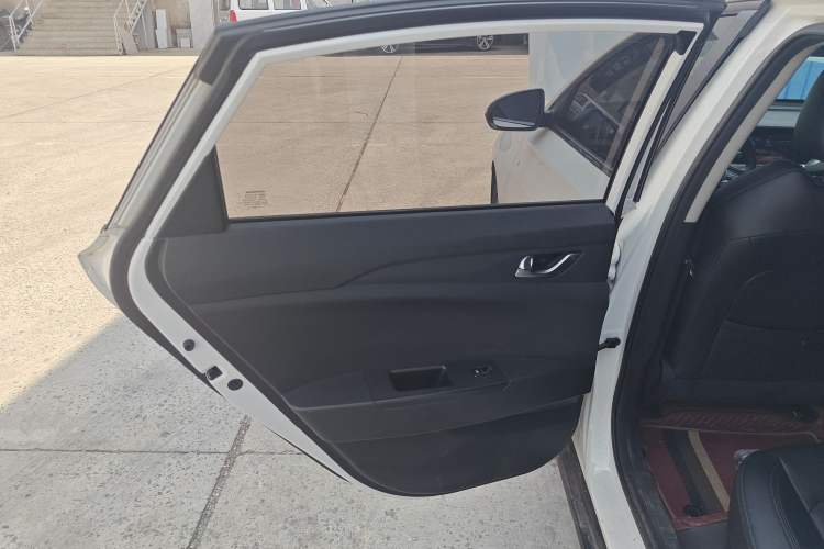 Used CHANGAN Eado New Energy 2022 EV460 Smart Ride-Hailing Edition – Lithium Iron Phosphate Interior 8