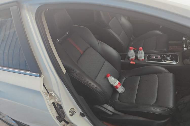 Used CHANGAN Eado New Energy 2022 EV460 Smart Ride-Hailing Edition – Lithium Iron Phosphate Right Front Seat