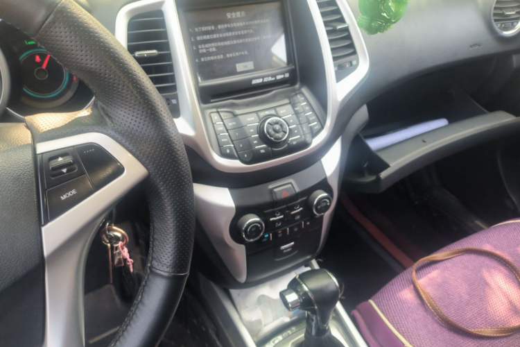 Used CHANGAN Eado New Energy 2016 Pure Electric Premium Model Audio And AC Panel