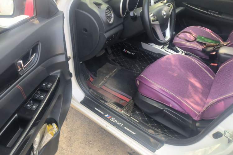Used CHANGAN Eado New Energy 2016 Pure Electric Premium Model Driver Seat