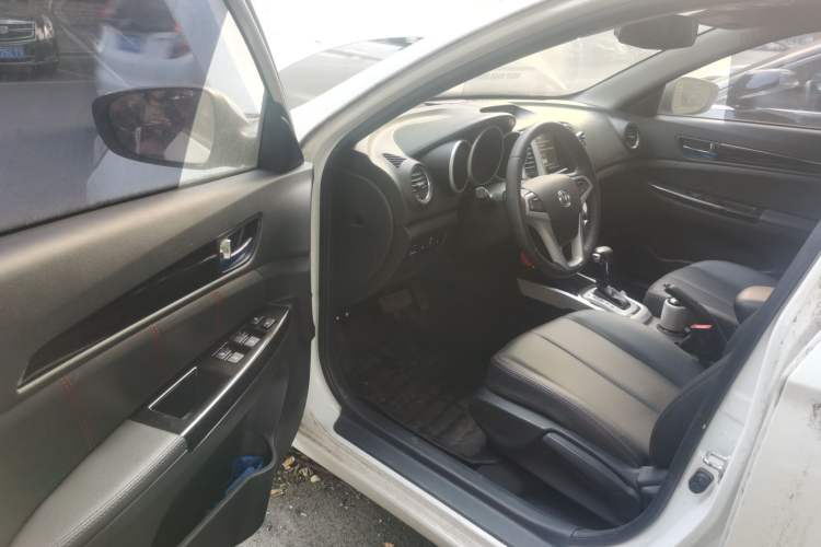 Used CHANGAN Eado New Energy 2016 All-Electric Luxury Model Driver Seat