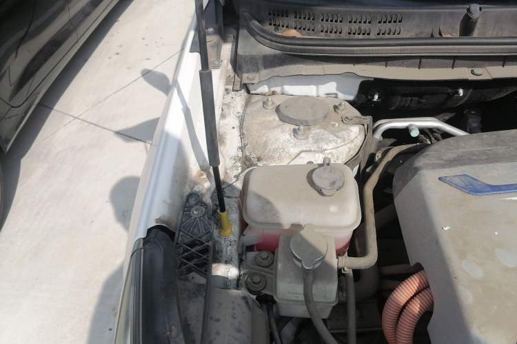 Used CHANGAN Eado New Energy 2016 Pure Electric Deluxe Model Engine Bay Right