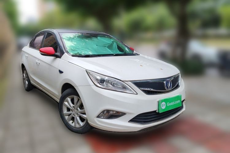 Used CHANGAN Eado New Energy 2016 Pure Electric Elite Model Front Right 45 Deg