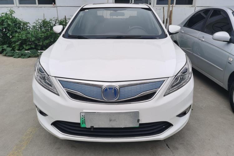 Used CHANGAN Eado New Energy 2016 Pure Electric Deluxe Model Front