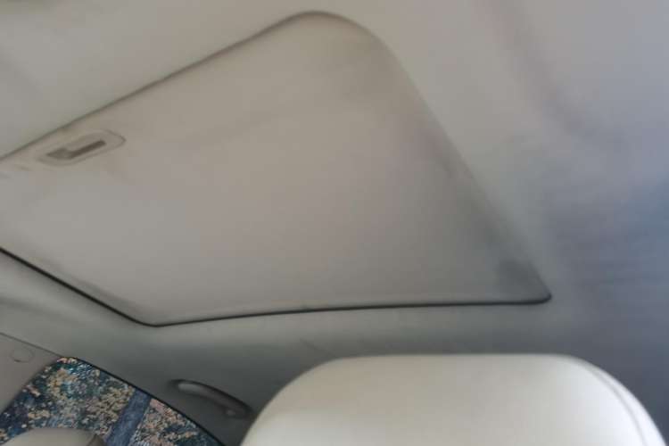 Used CHANGAN Eado New Energy 2016 Pure Electric Deluxe Model Headliner