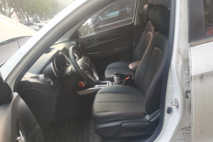 Used CHANGAN Eado New Energy 2016 All-Electric Luxury Model Left Front Seat