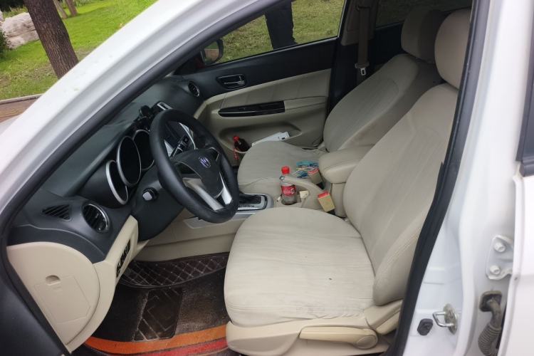 Used CHANGAN Eado New Energy 2016 Pure Electric Elite Model Left Front Seat