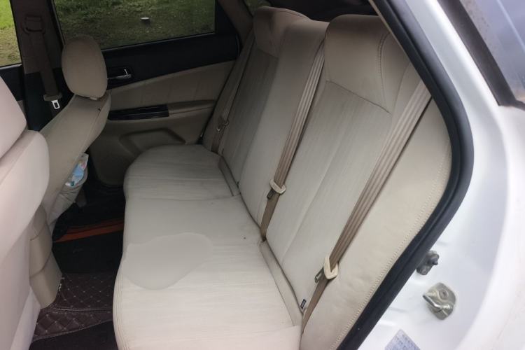 Used CHANGAN Eado New Energy 2016 Pure Electric Elite Model Left Rear Seat