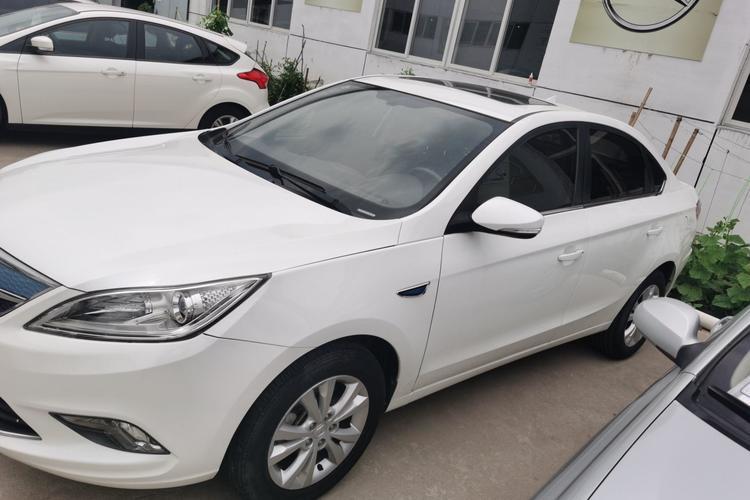 Used CHANGAN Eado New Energy 2016 Pure Electric Deluxe Model Left Side