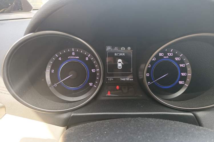 Used CHANGAN Eado New Energy 2016 Pure Electric Premium Model Odometer Close Up