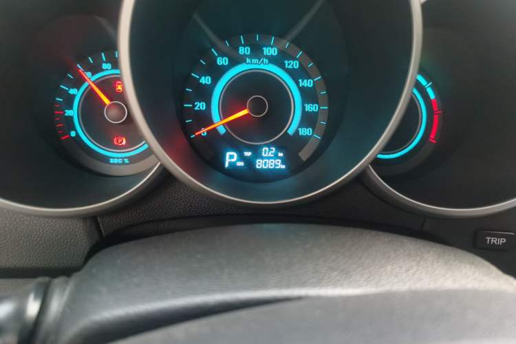 Used CHANGAN Eado New Energy 2016 All-Electric Luxury Model Odometer Close Up