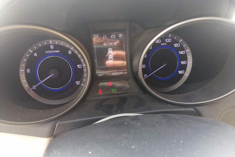 Used CHANGAN Eado New Energy 2016 Pure Electric Deluxe Model Odometer Close Up
