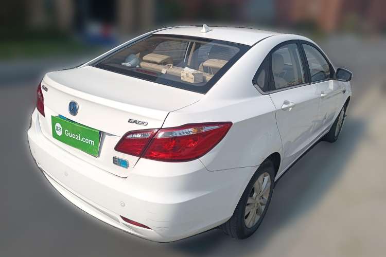 Used CHANGAN Eado New Energy 2016 Pure Electric Premium Model Rear Right 45 Deg
