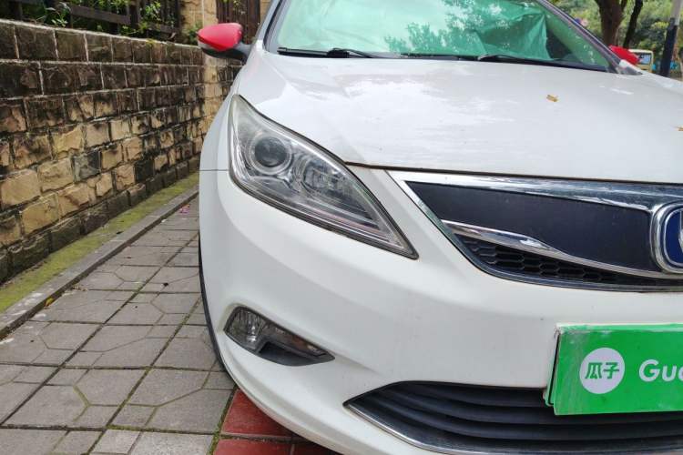 Used CHANGAN Eado New Energy 2016 Pure Electric Elite Model Right Front Headlight