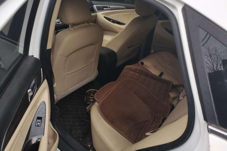 Used CHANGAN Eado New Energy 2016 Pure Electric Deluxe Model Right Rear Seat