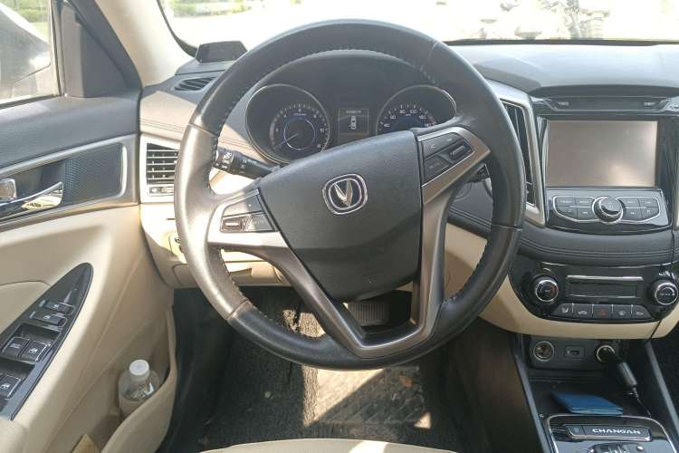 Used CHANGAN Eado New Energy 2016 Pure Electric Premium Model Steering Wheel