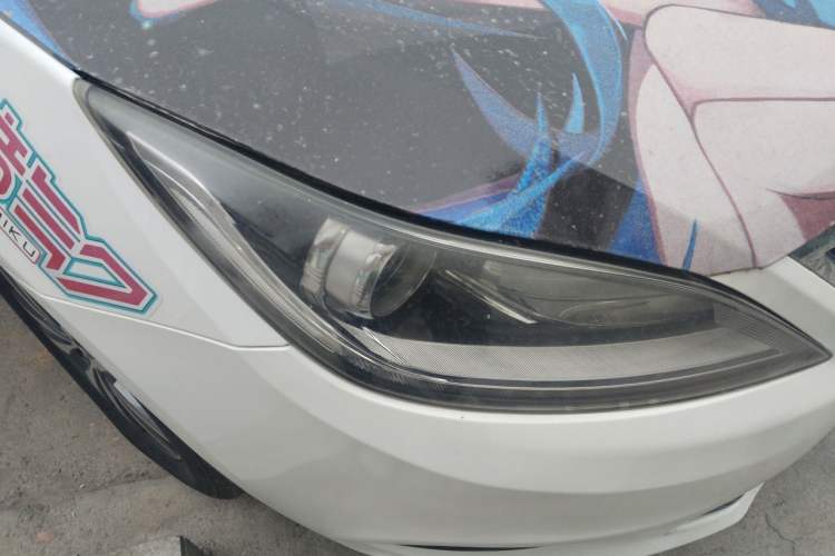 Used CHANGAN Eado New Energy 2018 1.0T PHEV Navigation Model Right Front Headlight