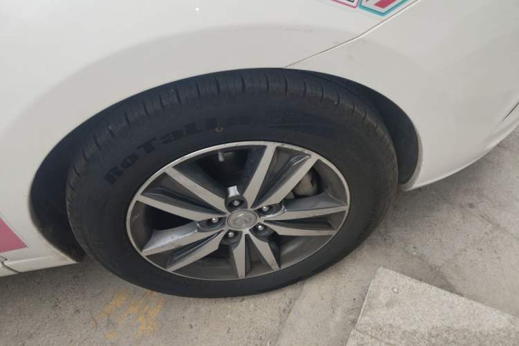 Used CHANGAN Eado New Energy 2018 1.0T PHEV Navigation Model Right Front Wheel Hub