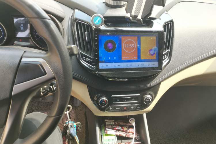 Used CHANGAN Eado New Energy 2018 EV300 Enjoyment Model Audio And AC Panel