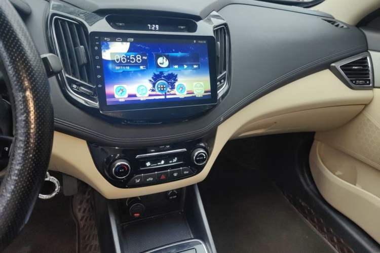 Used CHANGAN Eado New Energy 2018 EV300 Enjoyment Model Audio And AC Panel