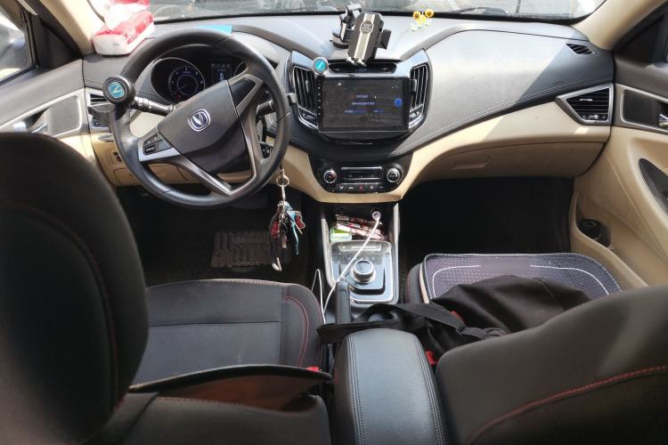Used CHANGAN Eado New Energy 2018 EV300 Enjoyment Model Center Console