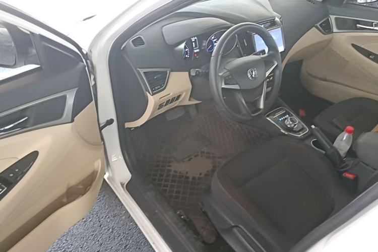 Used CHANGAN Eado New Energy 2018 EV300 Enjoyment Model Driver Seat