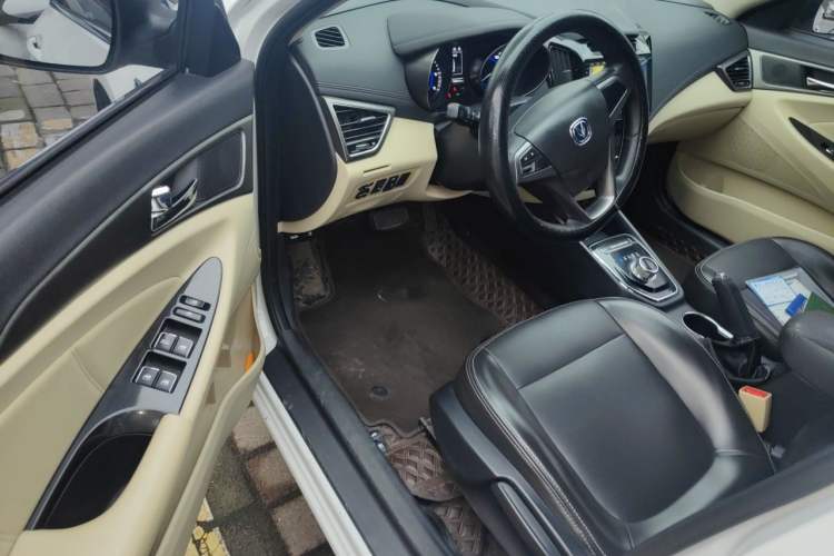 Used CHANGAN Eado New Energy 2018 EV300 Enjoyment Model Driver Seat