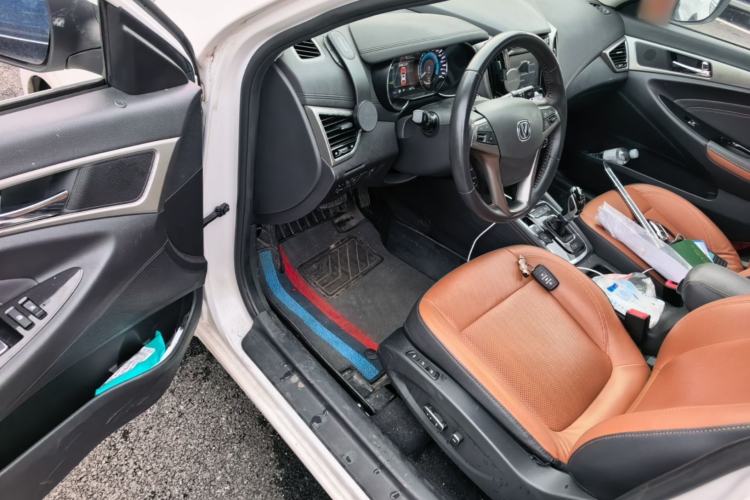 Used CHANGAN Eado New Energy 2018 1.0T PHEV Navigation Model Driver Seat