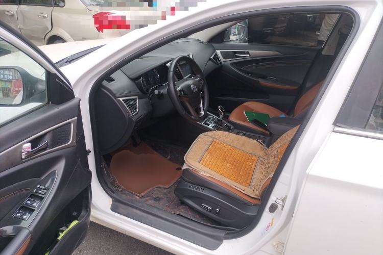 Used CHANGAN Eado New Energy 2018 1.0T PHEV Navigation Model Driver Seat