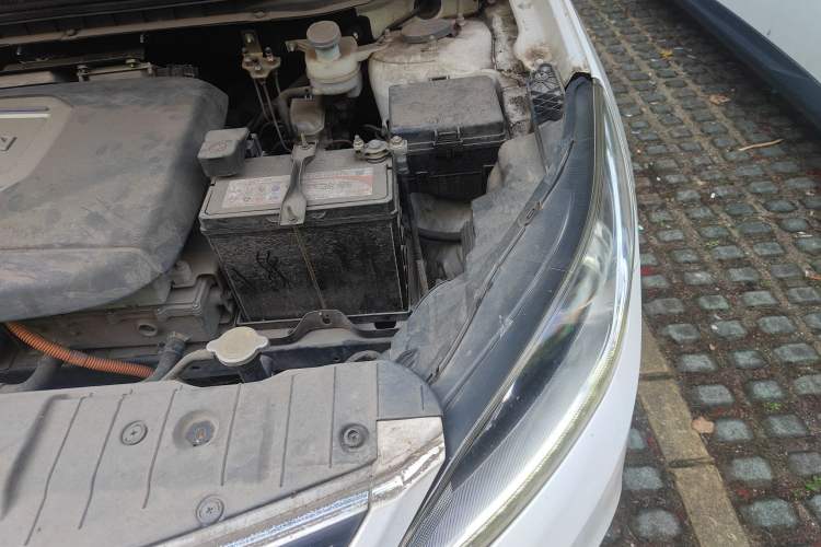 Used CHANGAN Eado New Energy 2018 EV300 Deluxe Model Engine Bay Left